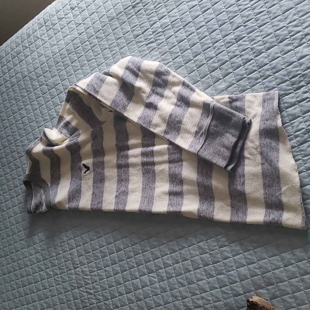 AEO men's XL long-sleeved thermal tee